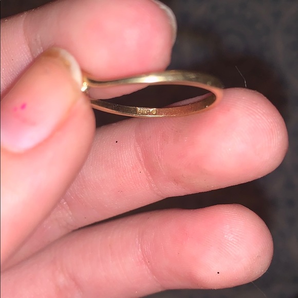 14K Gold Ring - Picture 2 of 3